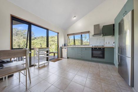 Photo of property in 46 Stoney Creek Drive, Waitakere, Henderson, 0782
