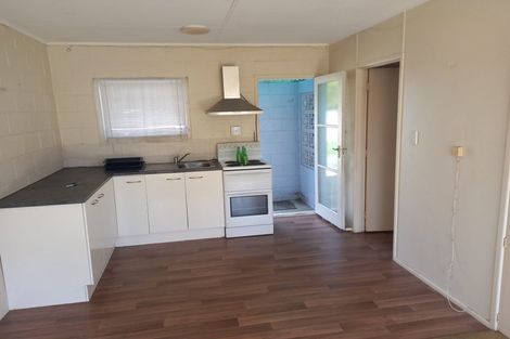 Photo of property in 18 Kent Street, Waiuku, 2123