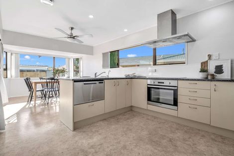 Photo of property in 7b Ridgeway Road, Pukekohe, 2120