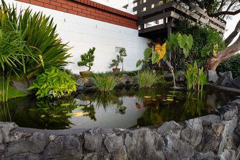 Photo of property in 180 Sandwich Road, St Andrews, Hamilton, 3200