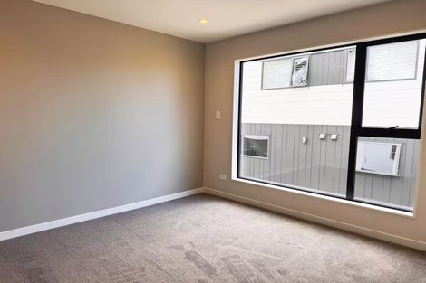Photo of property in 95d Oreil Avenue, West Harbour, Auckland, 0618