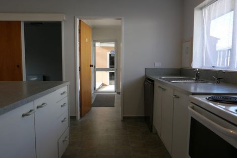 Photo of property in 28 Kapiti Road, Paraparaumu, 5032