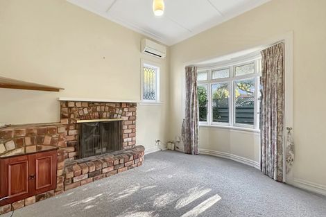 Photo of property in 1 North Avenue, Narrow Neck, Auckland, 0624