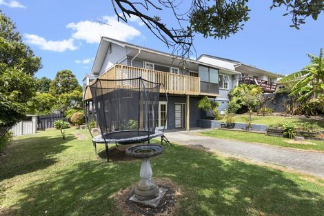 Photo of property in 39 Butterworth Drive, Glendene, Auckland, 0602