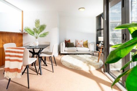 Photo of property in Hannahs Corner, 4/8 Leeds Street, Te Aro, Wellington, 6011
