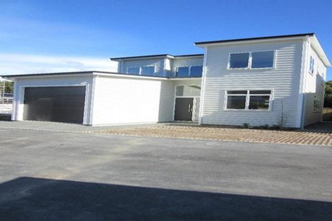 Photo of property in 12 Glide Lane, Whitby, Porirua, 5024