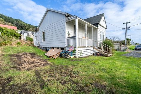 Photo of property in 1 Ann Street, Bluff, 9814