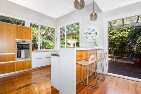 Photo of property in 334 Oriental Parade, Oriental Bay, Wellington, 6011