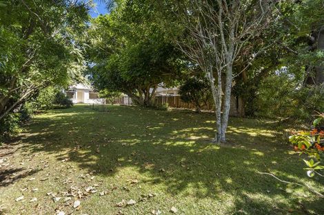 Photo of property in 42 Takutai Avenue, Half Moon Bay, Auckland, 2012