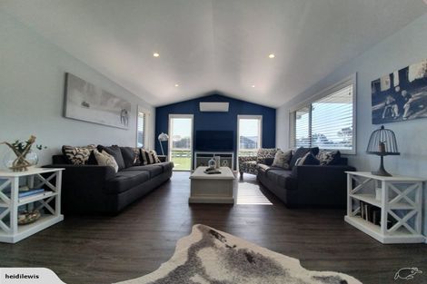 Photo of property in 32 Mike Smith Drive, Cambridge, 3434