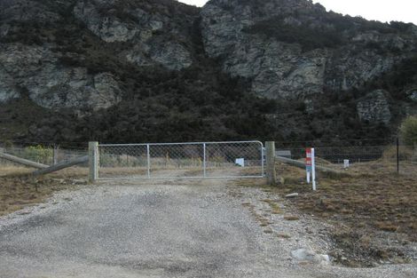 Photo of property in 22 Old Racecourse Road, Albert Town, Wanaka, 9305