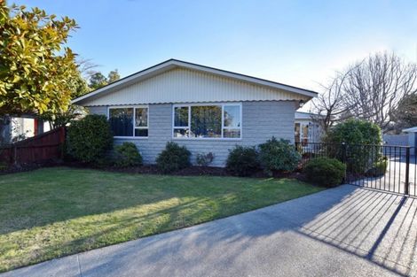 Photo of property in 8 Sonia Place, Casebrook, Christchurch, 8051