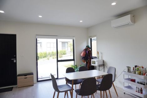 Photo of property in 4 Lawson Creek Street, Massey, Auckland, 0614