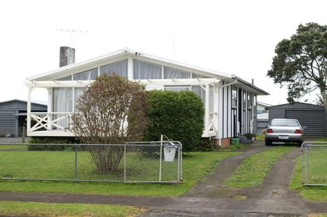 Photo of property in 27 Von Sturmer Street, Mangere East, Auckland, 2024
