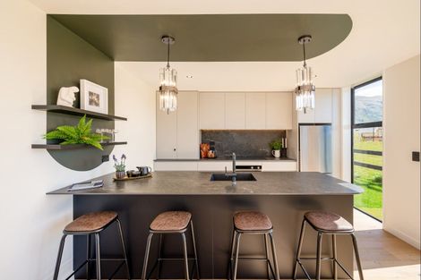 Photo of property in 21a Deans Drive, Wanaka, 9305