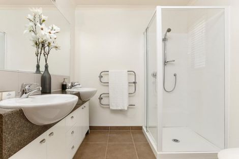 Photo of property in 240 Pine Valley Road, Dairy Flat, Silverdale, 0992