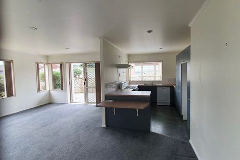 Photo of property in 5 The Boulevard, Red Beach, 0932