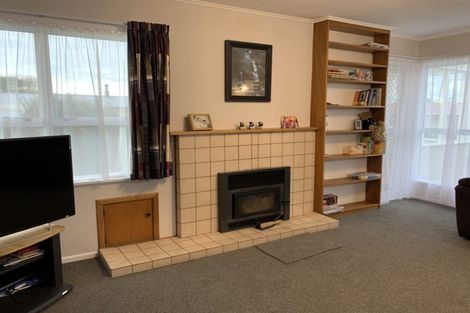 Photo of property in 11 Jull Crescent, Waipukurau, 4200