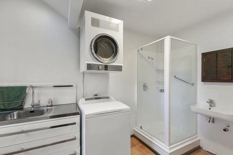 Photo of property in 19 Torwood Road, Khandallah, Wellington, 6035