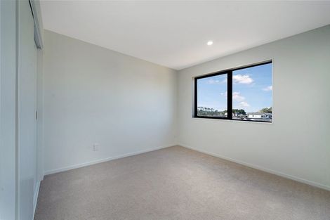 Photo of property in 52 Horokaka Street, Massey, 0614