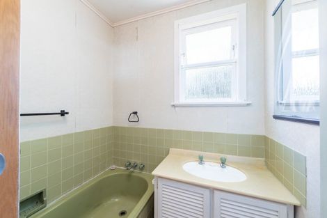Photo of property in 4 California Drive, Totara Park, Upper Hutt, 5018