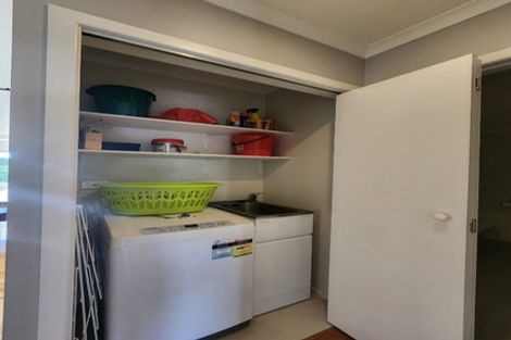 Photo of property in 10 Donnelly Street, Oakura, 4314