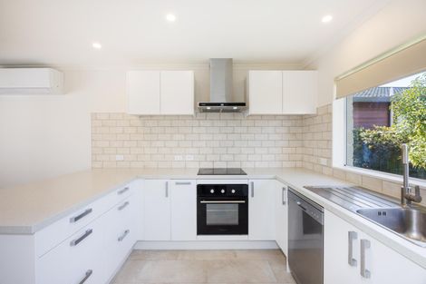 Photo of property in 21a Rangitira Avenue, Palmerston North, 4414