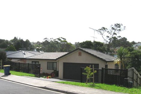 Photo of property in 37 Zefiro Drive, Massey, Auckland, 0614