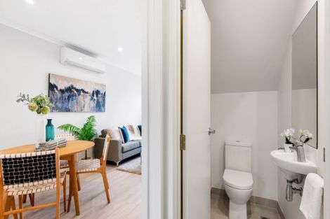 Photo of property in 39 Pepene Avenue, Takanini, 2112