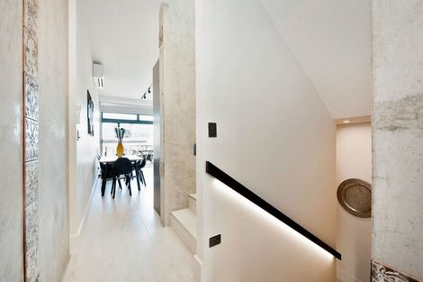 Photo of property in 51 Collingwood Street, Nelson, 7010