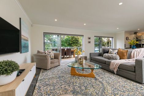 Photo of property in 33 Penzance Road, Mairangi Bay, Auckland, 0630