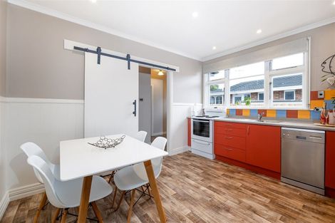 Photo of property in 375 Yaldhurst Road, Russley, Christchurch, 8042