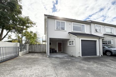 Photo of property in 1/86 Fernhill Way, Oteha, Auckland, 0632