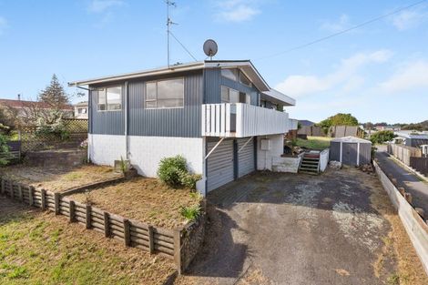 Photo of property in 62 Toi Street, Otaki Beach, Otaki, 5512