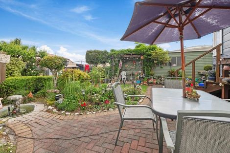 Photo of property in 60 Kawaha Point Road, Kawaha Point, Rotorua, 3010