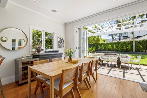 Photo of property in 40 Ngataringa Road, Devonport, Auckland, 0624