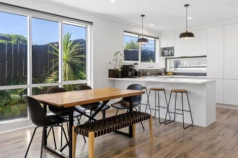 Photo of property in 33 Denny Hulme Drive, Mount Maunganui, 3116