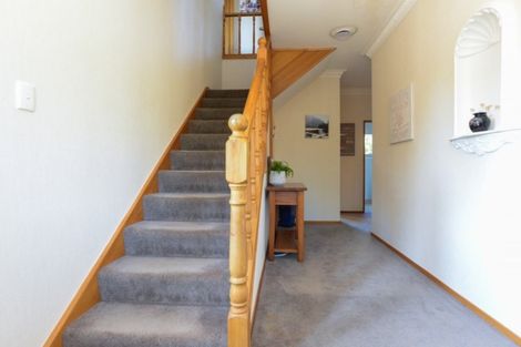 Photo of property in 14 Hunters Hill, Havelock North, 4130