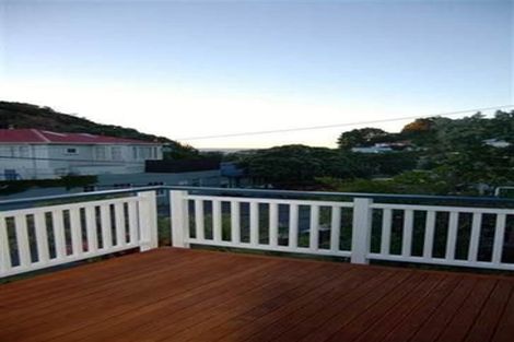 Photo of property in 94 Eden Street, Island Bay, Wellington, 6023