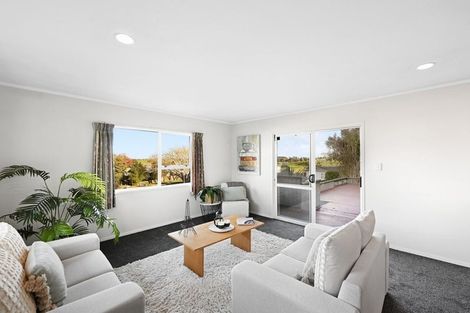 Photo of property in 17 Pygmalion Place, Dinsdale, Hamilton, 3204