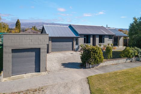 Photo of property in 4 Schaumann Street, Alexandra, 9320