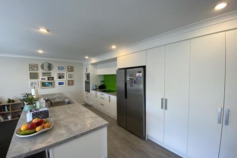 Photo of property in 25 Cresswell Place, Johnsonville, Wellington, 6037