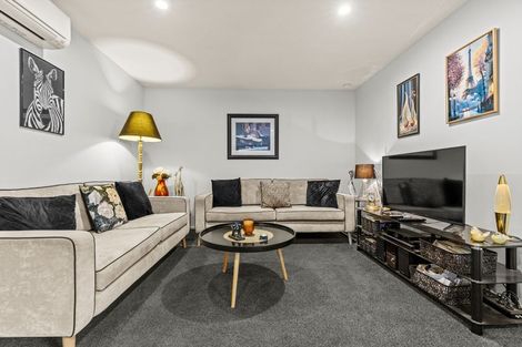 Photo of property in 14 Hussey Road, Harewood, Christchurch, 8051