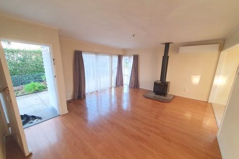 Photo of property in 36a Kingdale Road, Henderson, Auckland, 0610