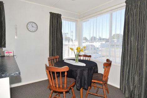 Photo of property in 192 Mcquarrie Street, Kingswell, Invercargill, 9812