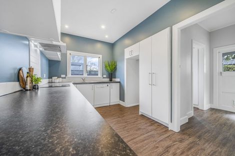 Photo of property in 167 Centaurus Road, Saint Martins, Christchurch, 8022