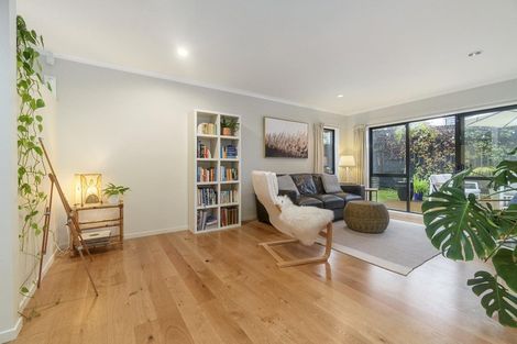 Photo of property in 4a Taipari Road, Te Atatu Peninsula, Auckland, 0610