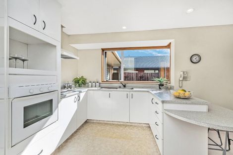 Photo of property in 5 Showgate Avenue, Sockburn, Christchurch, 8042
