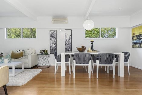 Photo of property in 3 Micawber Place, Mellons Bay, Auckland, 2014