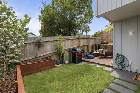 Photo of property in 132a Stapleford Crescent, Browns Bay, Auckland, 0630